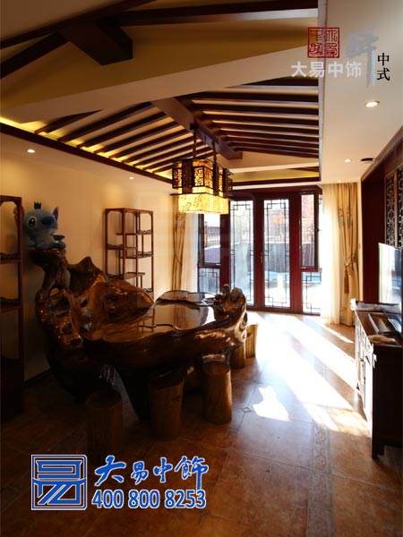 園景別墅中式裝修完工實(shí)拍 呈現(xiàn)最寫實(shí)傳統(tǒng)風(fēng)